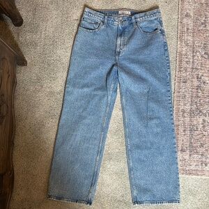 Abercrombie The 90s Relaxed Jean High Rise
